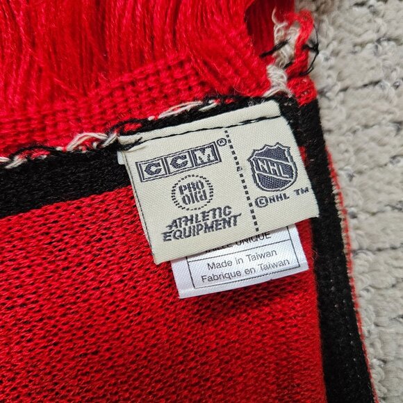 Ottawa Senators Scarf One Size CCM Red Black Striped Knit Fringe NHL Hockey NWOT - Picture 3 of 7